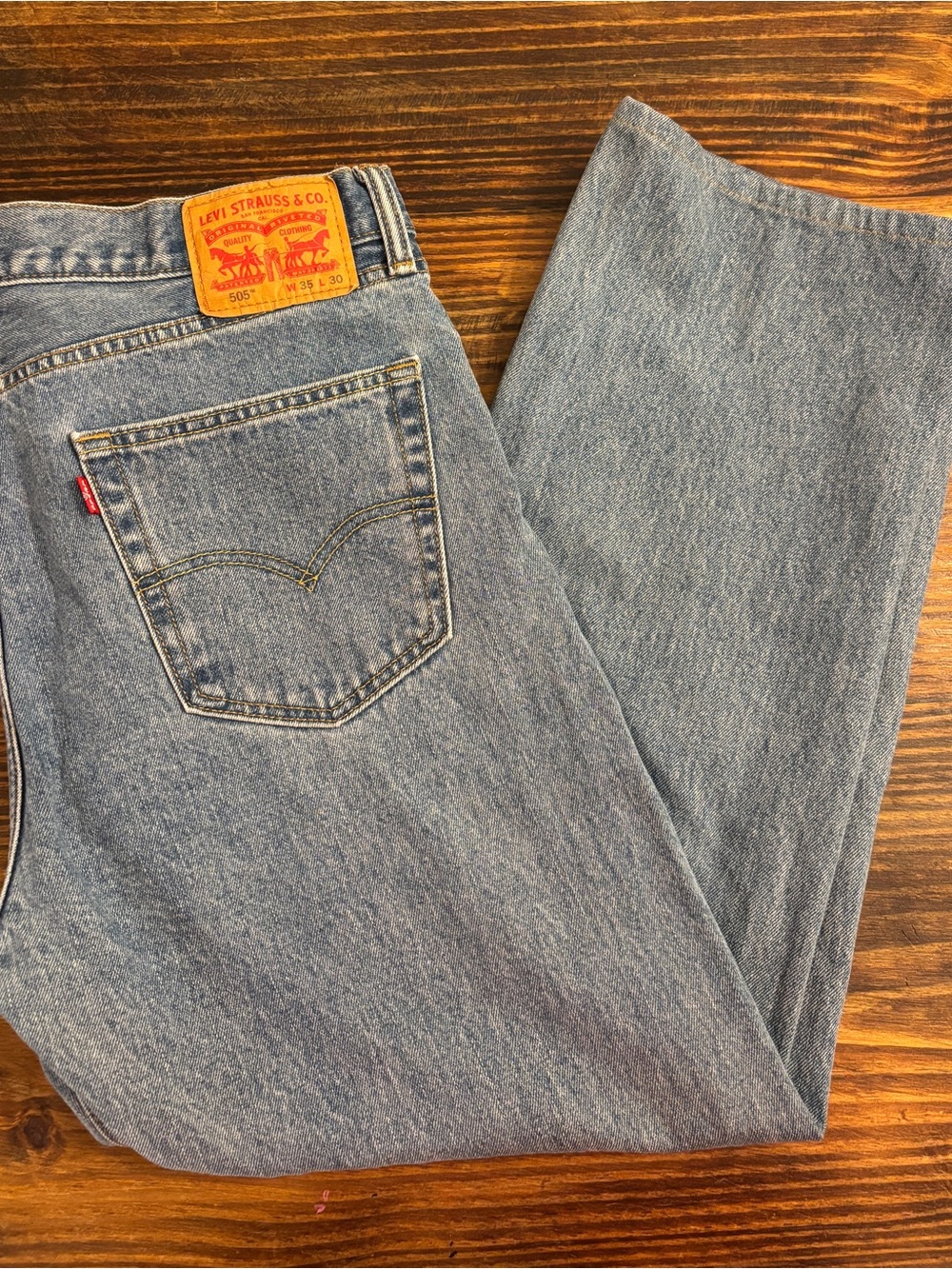 Levi’s 505 Jeans Men’s Hemmed 35x27 Light Wash Straight Leg 100% Cotton Denim